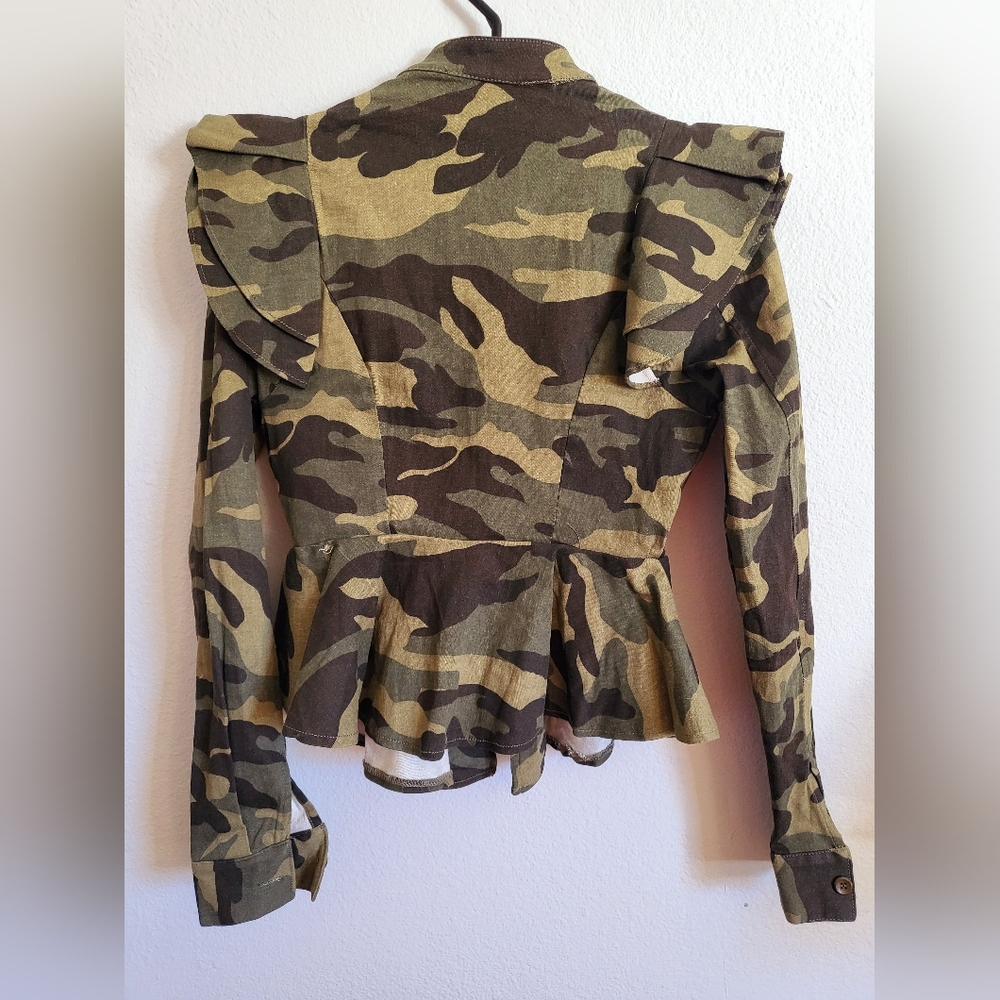 Fashion Nova Jacket - Picture 6 of 6